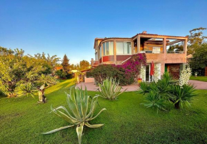 HAUT VILLA MESANGES EN BORD DE MER !